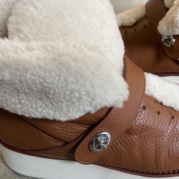 Coach Urban Hiker Shearling  Boots - Picture 5 of 12